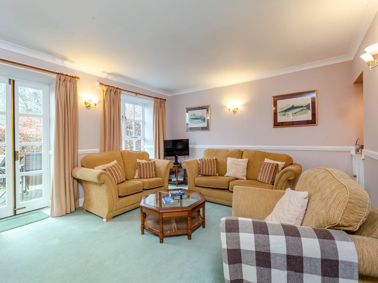 Cruives Lodge in Highlands