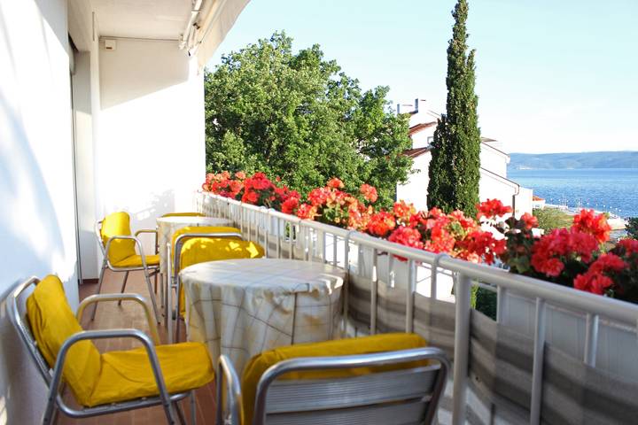 Ferienwohnung für 5 Personen, mit Balkon/Terrasse in Selce