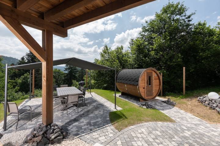 Chalet pour 10 personnes, avec sauna ainsi que balcon et jacuzzi à Gérardmer - 3