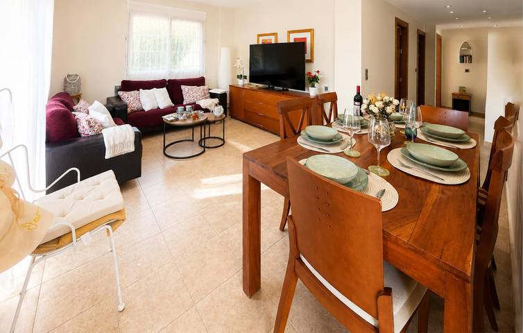 Acogedor apartamento de 2 dormitorios con piscina cerca de Playa Lebeche in Playa El Arenal/Playa Pedrucho (La Manga), San Javier