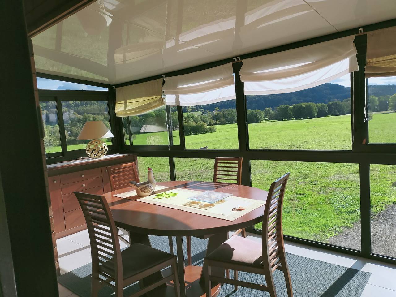 Chalet „Chez Monique“ mit Bergblick, privater Terrasse und Wlan in Le Val-d'Ajol, Regionaler Naturpark Belchen der Vogesen