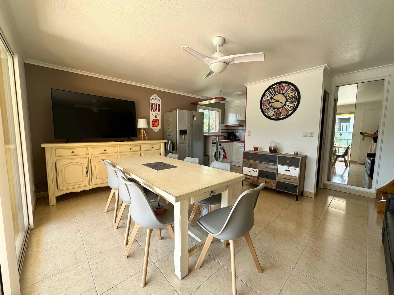 Charmantes T3-Pavillon mit Garten und Pool in Valras-Plage in Valras-Plage, Côte d'Améthyste