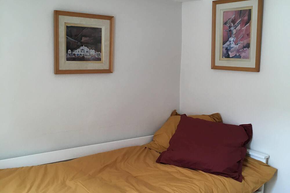Petite maison de campagne proche de la Baie  somme, pour 4 personnes in Crécy-en-Ponthieu, Région d'Abbeville