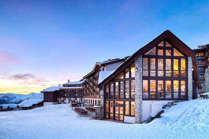 Hôtel pour 3 personnes, avec terrasse et vue