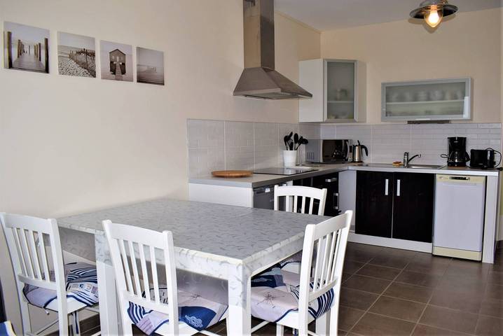 Appartement entier, Appartement 2 chambres Vue Sur Mer avec balcon à Tregastel in Trégastel, Côte de Granit Rose