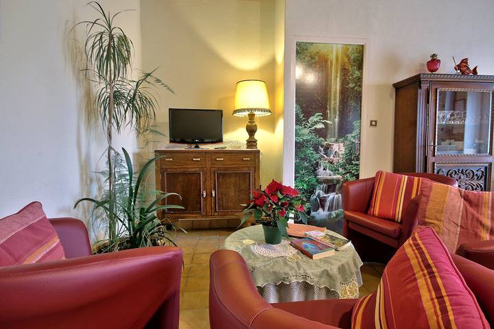 Gîte pour 4 personnes, avec jardin et terrasse dans Plage de Lestrevet - 3