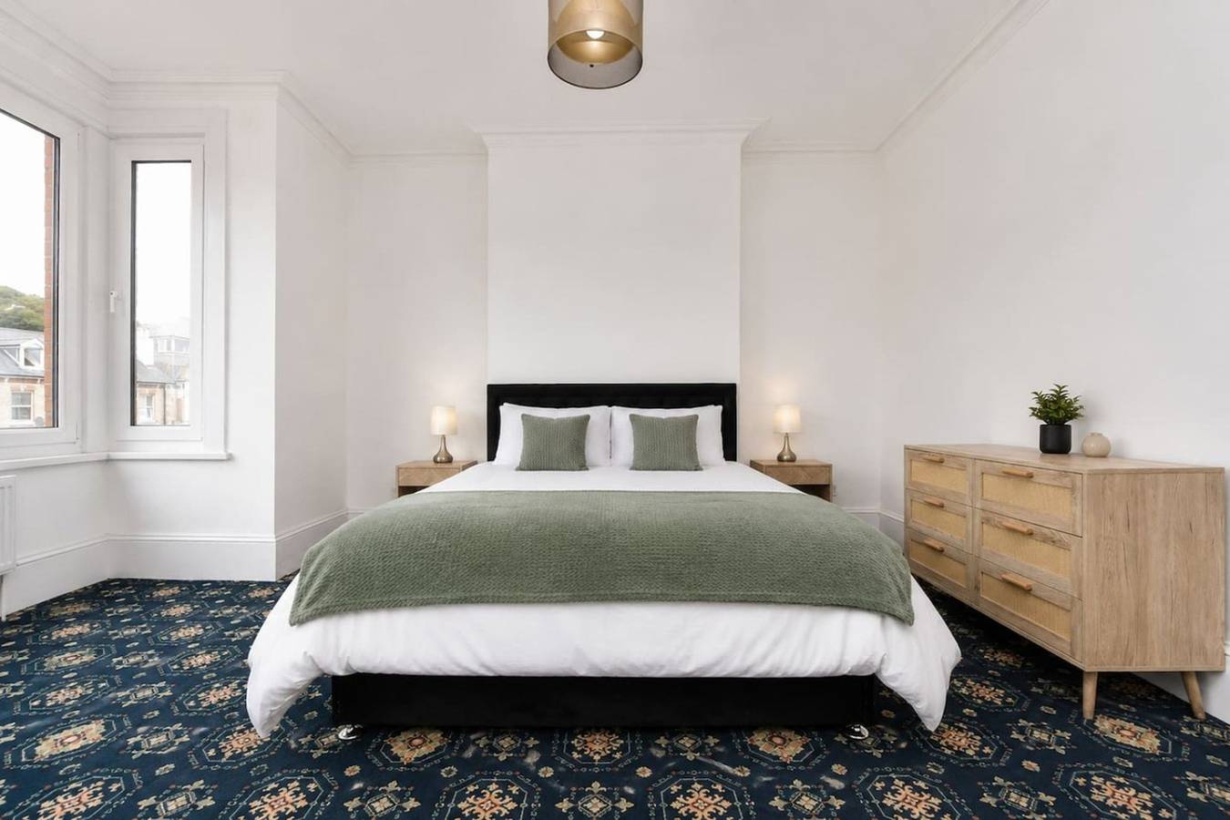 Contractor-Friendly 6Br 6En-Suites | Free Parking in Dover, Kent