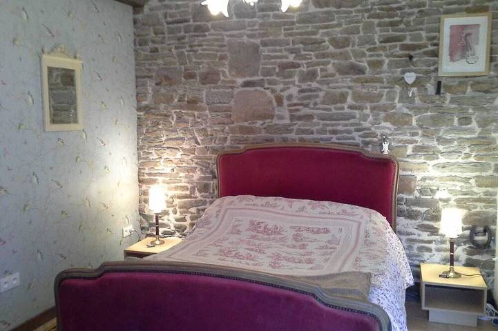 Gîte pour 4 personnes, avec jardin dans Mortain-Bocage - 3