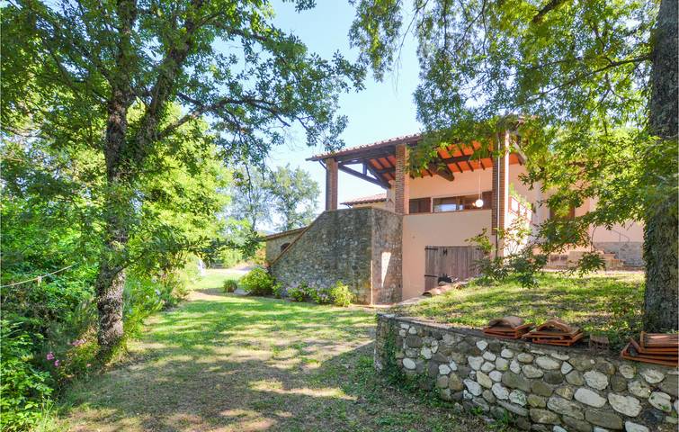 Gîte pour 5 personnes, avec terrasse et jardin, adapté aux familles à Arezzo - 3