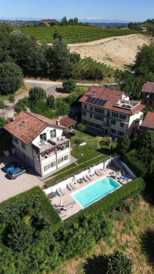 Chambre d’hôte pour 3 personnes, avec Terrasse ainsi que Jardin et Piscine à Priocca - 2
