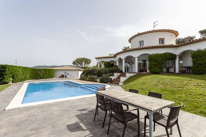 Chalet para 8 personas, con jardín en Baix Empordà - 2