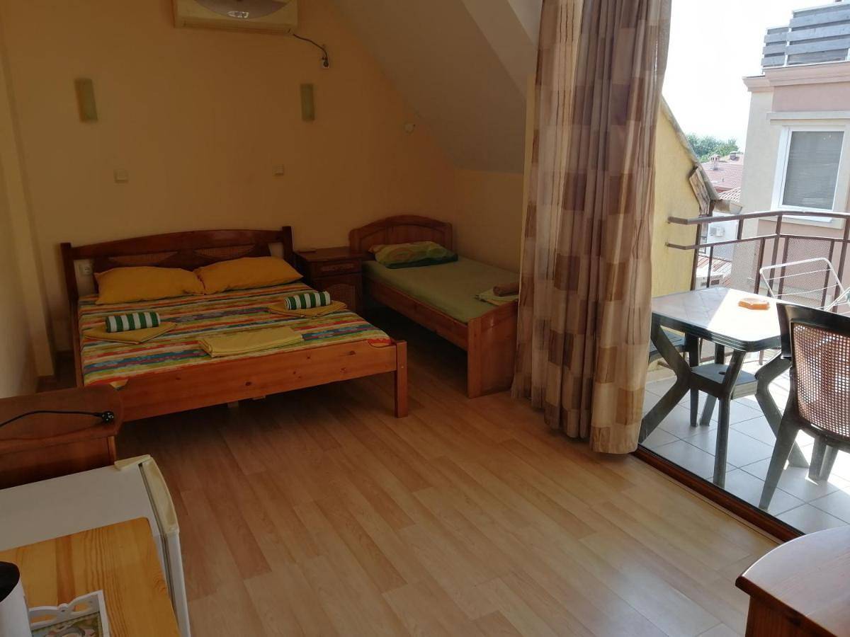 Guest House "Zora - Sarafovo" in Sarafowo, Bourgas