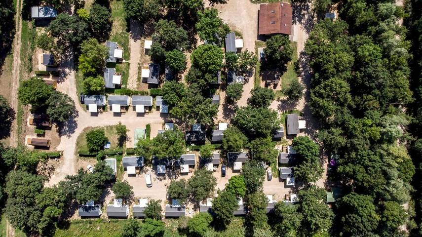 Camping pour 4 personnes, avec jardin, animaux acceptés dans Saône-et-Loire - 2