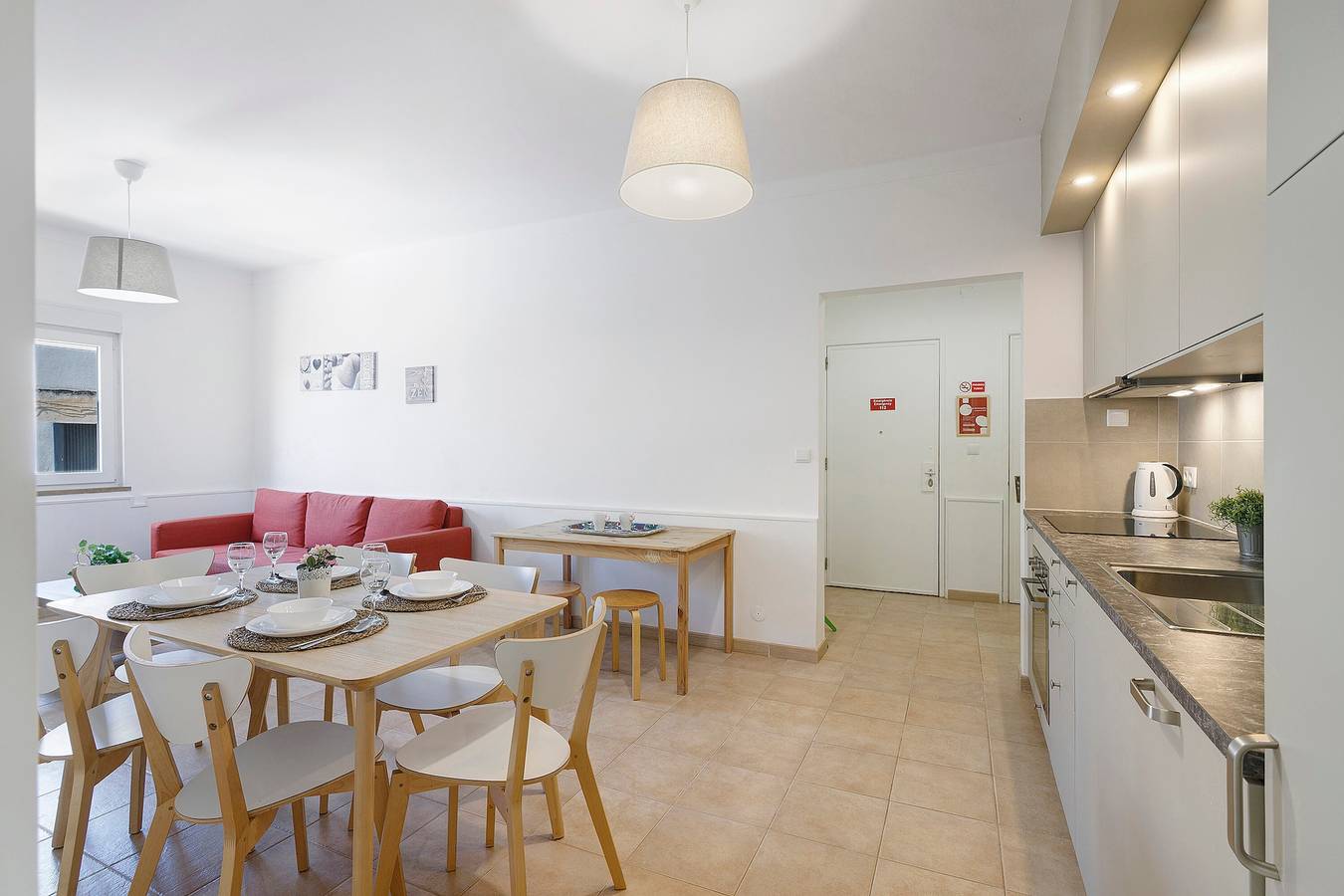 Apartamento inteiro, Apartamento 'Fantástico T2 Albufeira Centro' com Vista Mar, Wi-Fi e Ar Condicionado in Albufeira, Distrito de Faro