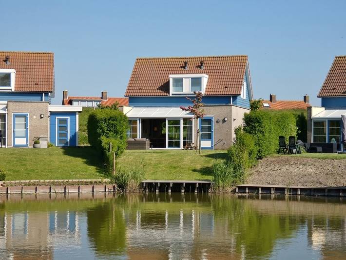Ferienhaus für 6 Personen, mit Terrasse und Balkon/Terrasse - 1