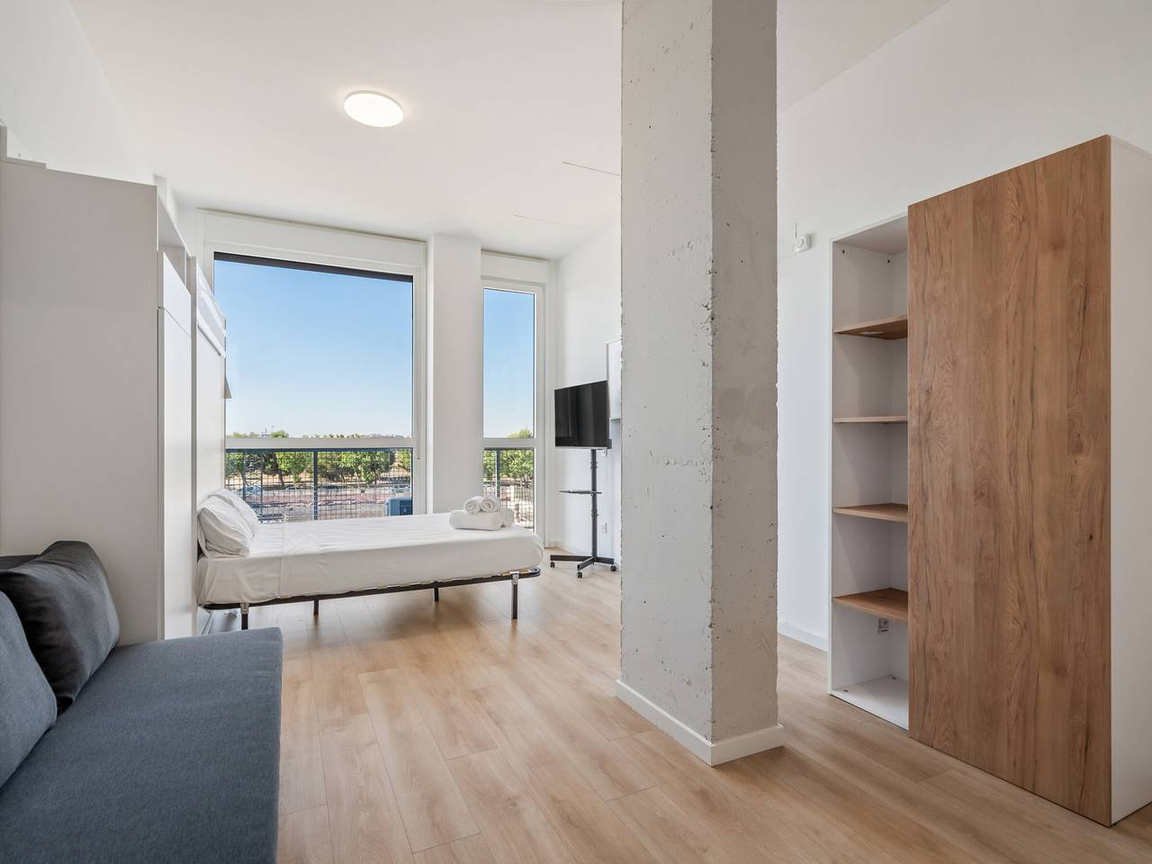Apartamento entero, Estudio moderno con piscina -  personas in Madrid, Provincia de Madrid