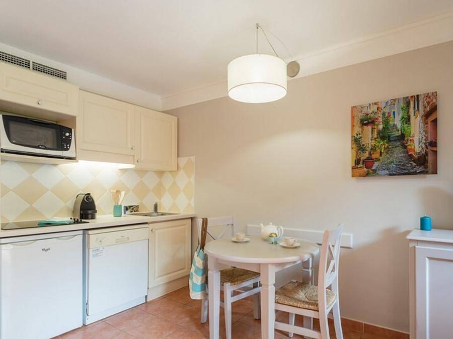 Pierre & Vacances Premium Résidence Les Rives de Cannes - Mandelieu - Studio 2 personnes - Terrasse in Mandelieu-la-Napoule, Massif de l'Esterel