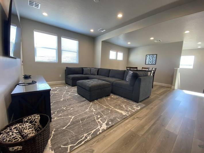 Vacation rental for 10 people, with hot tub and yard as well as pool in Washington (UT)