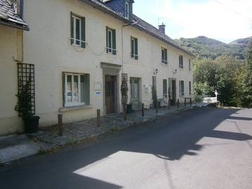 Chambre d’hôte pour 3 personnes, avec jardin dans Prat de Bouc Haute Planèze