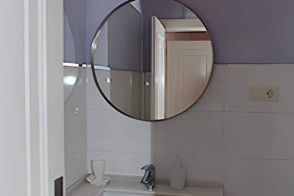 Entire apartment, Homerez - Apt San Antolín de Ibias. in Ibias, Asturias Province