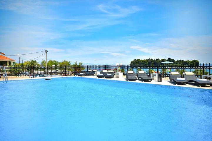 Ganze Wohnung, Wohnung auf Ugljan mit Pool und Sandstrand in Plaža Jaz, Poljana