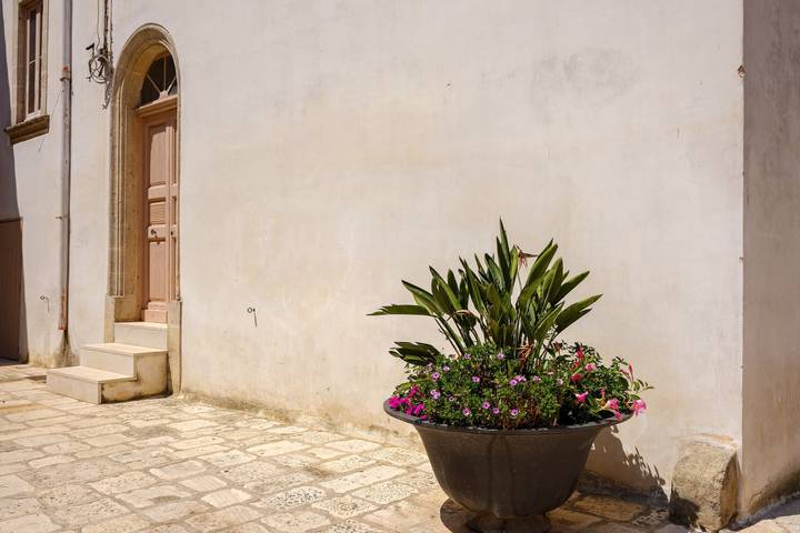 Vakantiehuis 'Dimora Storica Maruggio' met Terras & A/C in Maruggio, Golf van Tarente