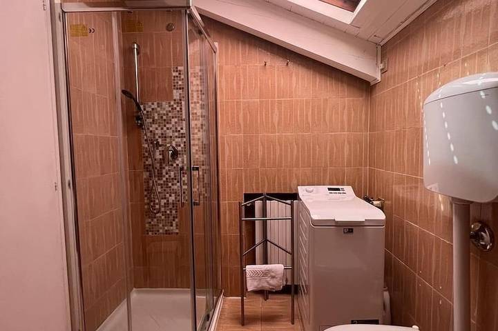 Entire apartment, 5 Minutes From The S. Lucia Train Station in Venice, Laguna di Venezia