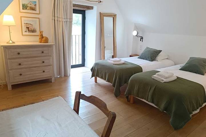 Location de vacances pour 6 personnes, avec terrasse à Sébrazac - 4