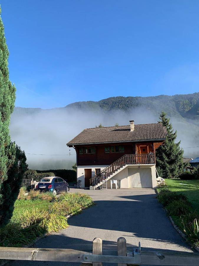 Gîte pour 4 personnes, avec jardin à La Rivière-Enverse