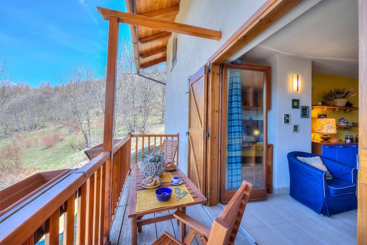Baita per 5 persone, con balcone, adatto a famiglie con bambini a Bardonecchia