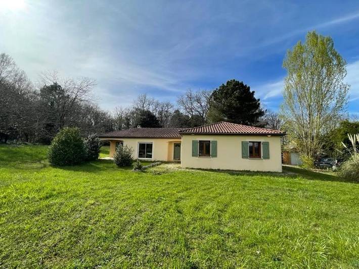 Location de vacances pour 9 personnes, avec vue et terrasse à Payrignac - 2
