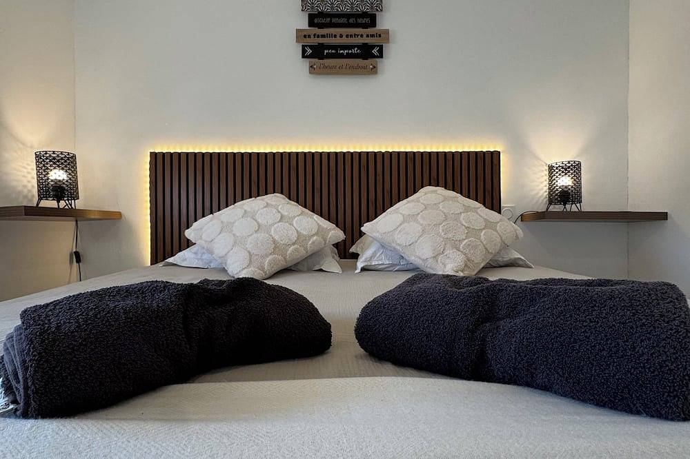 Ganze Wohnung, T3 Moderne - Air conditioning - Private parking - Sleeps 4 in Decazeville, Aveyron