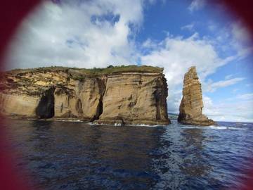 Gîte pour 2 personnes, avec jardin et vue dans Água de Alto
