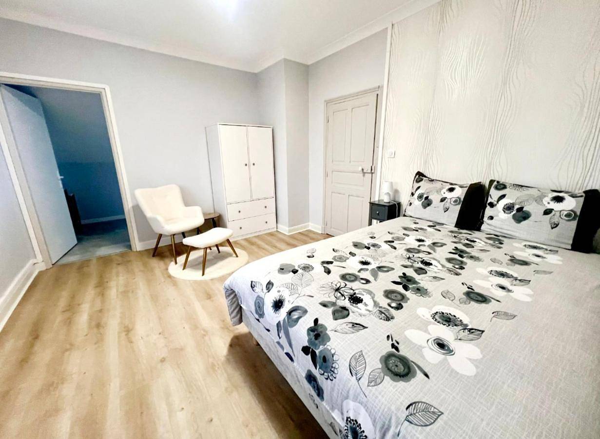 Chambre avec Salle de Bain Privative in Tarbes, Hautes-Pyrénées