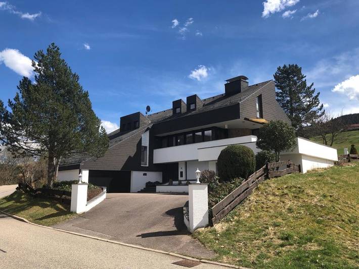 Ferienhaus für 10 Personen, mit Terrasse und Garten sowie Pool und Sauna