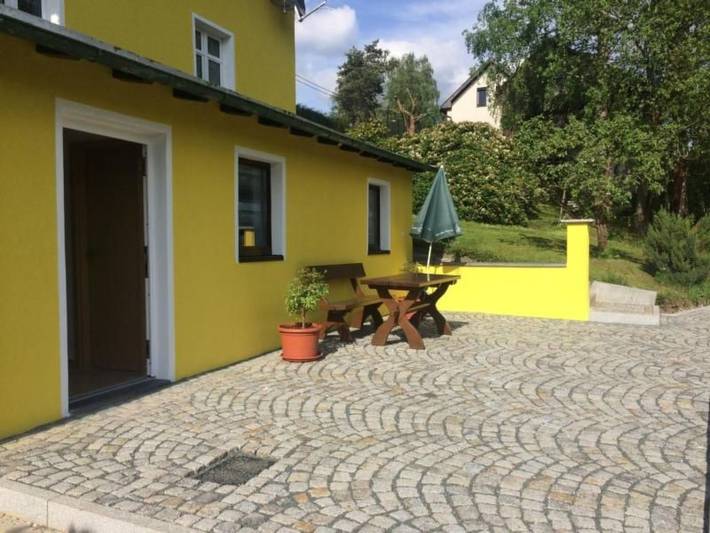 Ferienhaus für 2 Personen, mit Whirlpool und Terrasse sowie Garten und Sauna in Bad Elster - 3