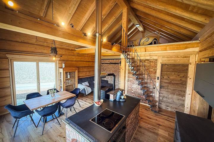 Chalet für 7 Personen, mit Garten und Sauna sowie Whirlpool