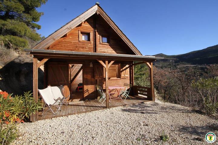 Cottage voor 2 personen, with Tuin and Zwembad as well as Uitzicht in Drôme