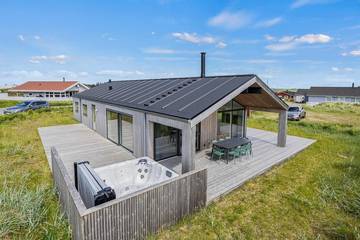 Ferienhaus für 8 Personen, mit Sauna in Lakolk