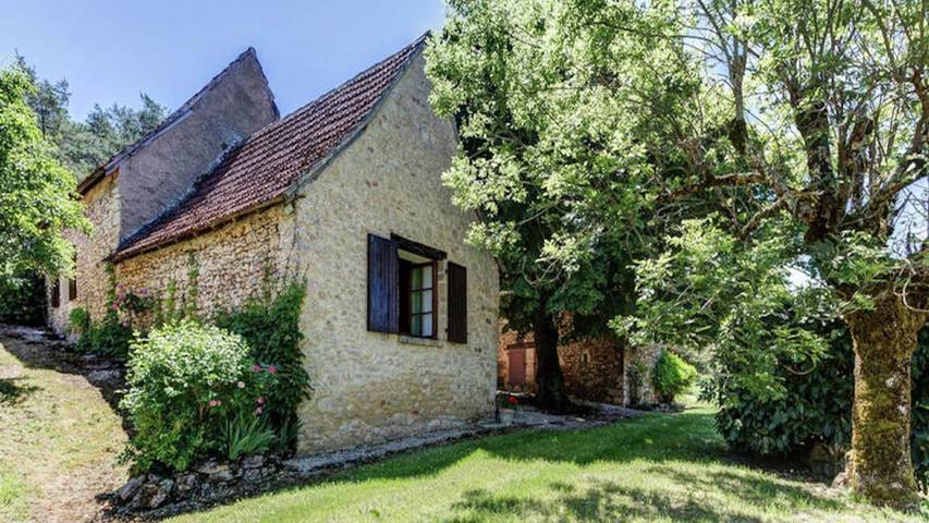 Gîte pour 6 personnes, avec jardin à Saint-Léon-sur-Vézère