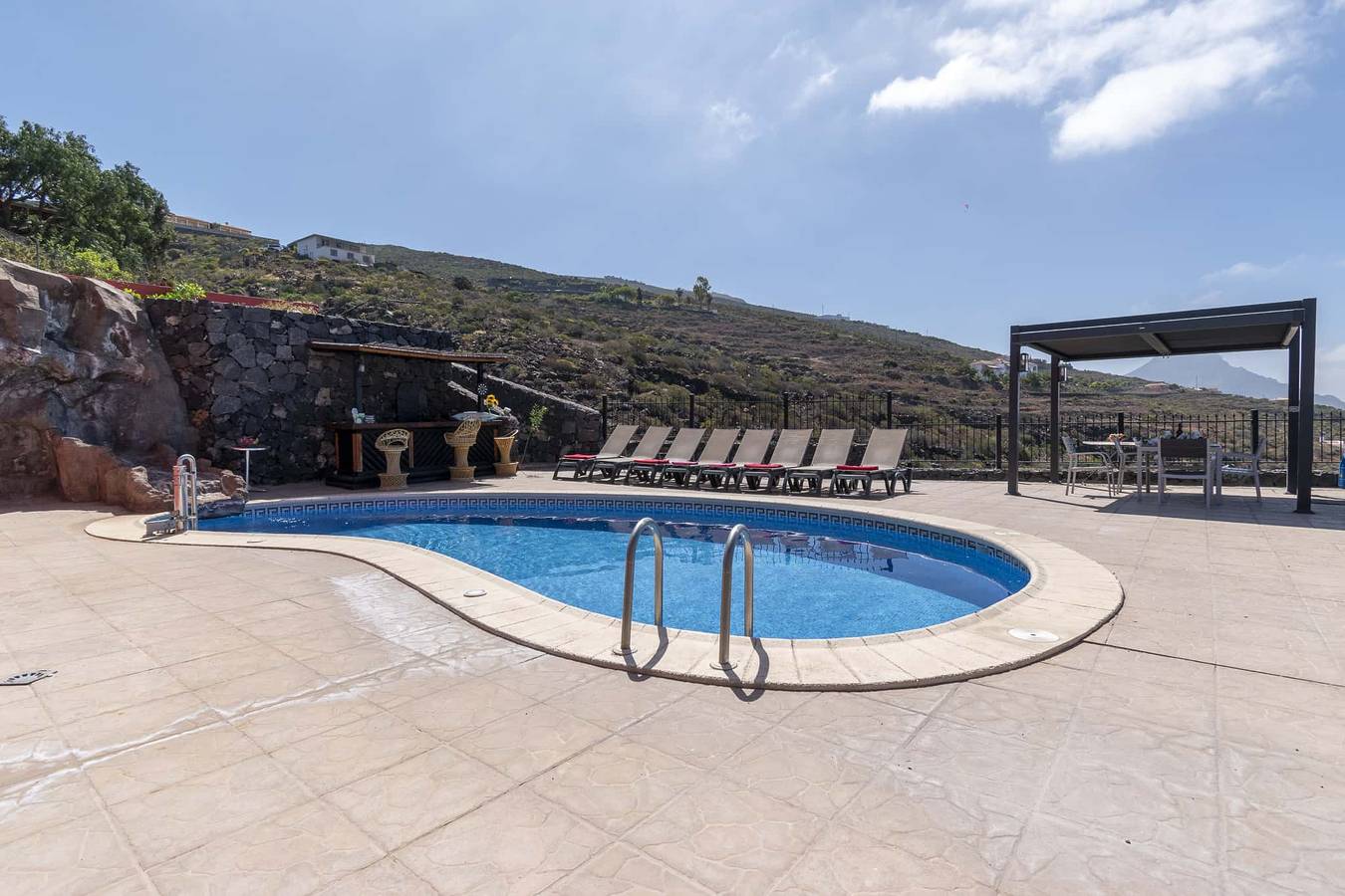 Villa El Mirador 6 Bedrooms in Barrio Los Menores, Adeje