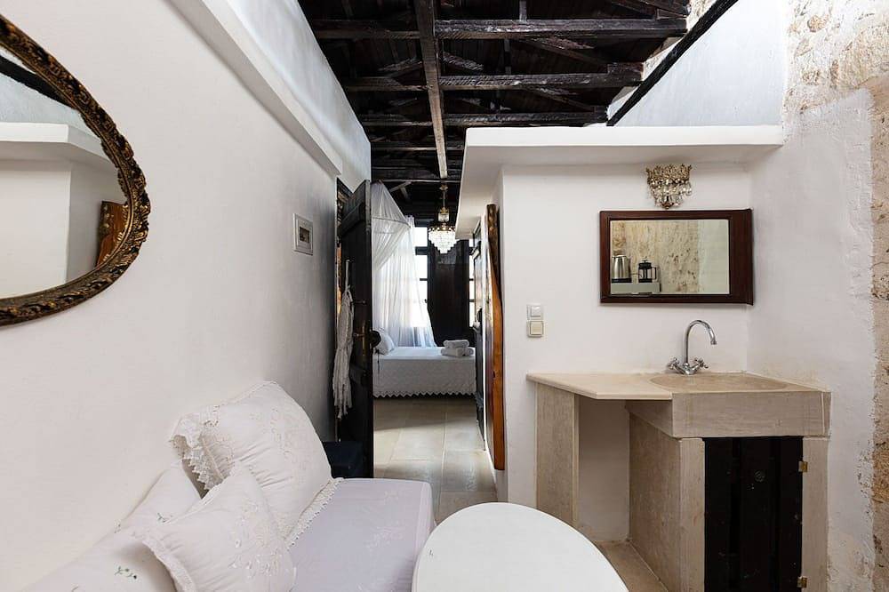 Geheel appartement, Antonia's Pink apartment - Old town view in Rethymno (City), Rethymno en omgeving