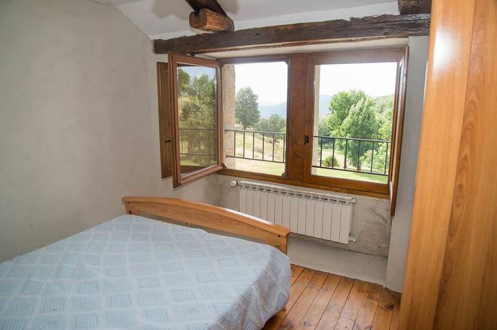 Location de vacances pour 5 personnes, avec jardin à Pied-de-Borne - 3