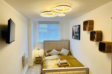 Apartment for 7 People in Luton, Chiltern Hills, Photo 2