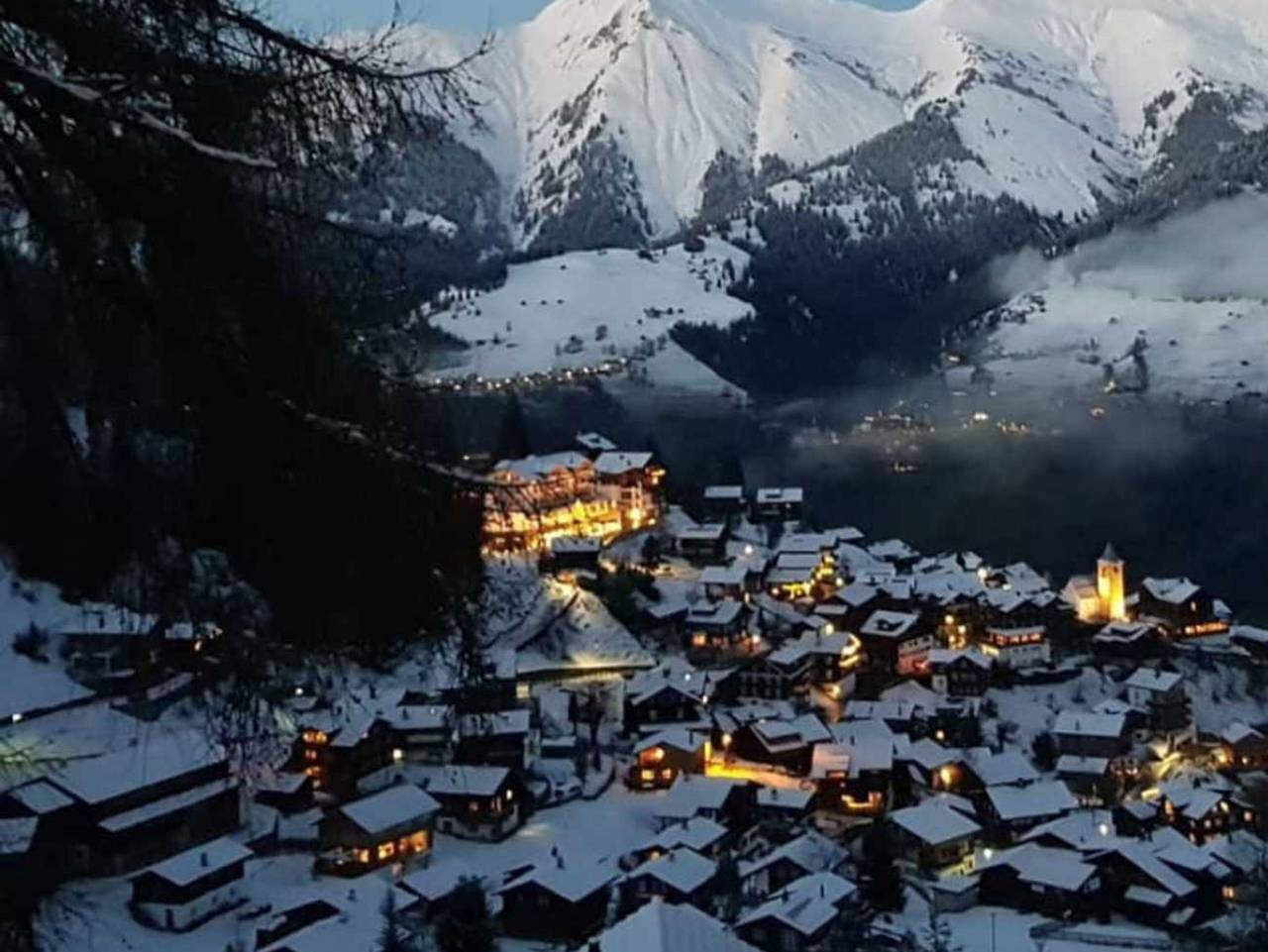 Ganze Ferienwohnung, Panoramablick - Galerie **** in Tschiertschen-Praden, Plessur Alpen