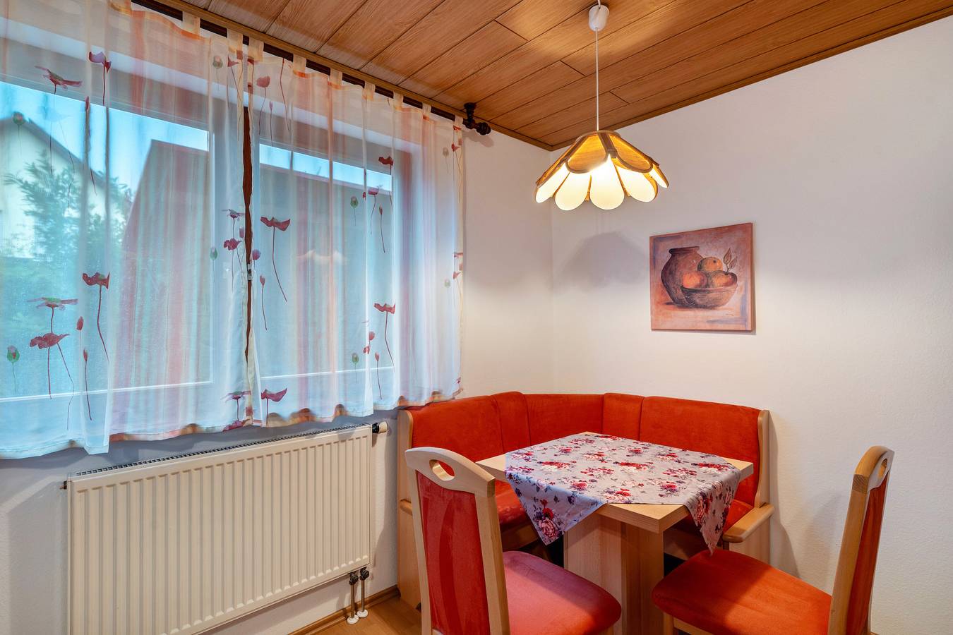 Ganze Wohnung, Apartment 'Am Rain' mit privater Terrasse, privatem Garten und Wlan in Weisenbach, Nordschwarzwald