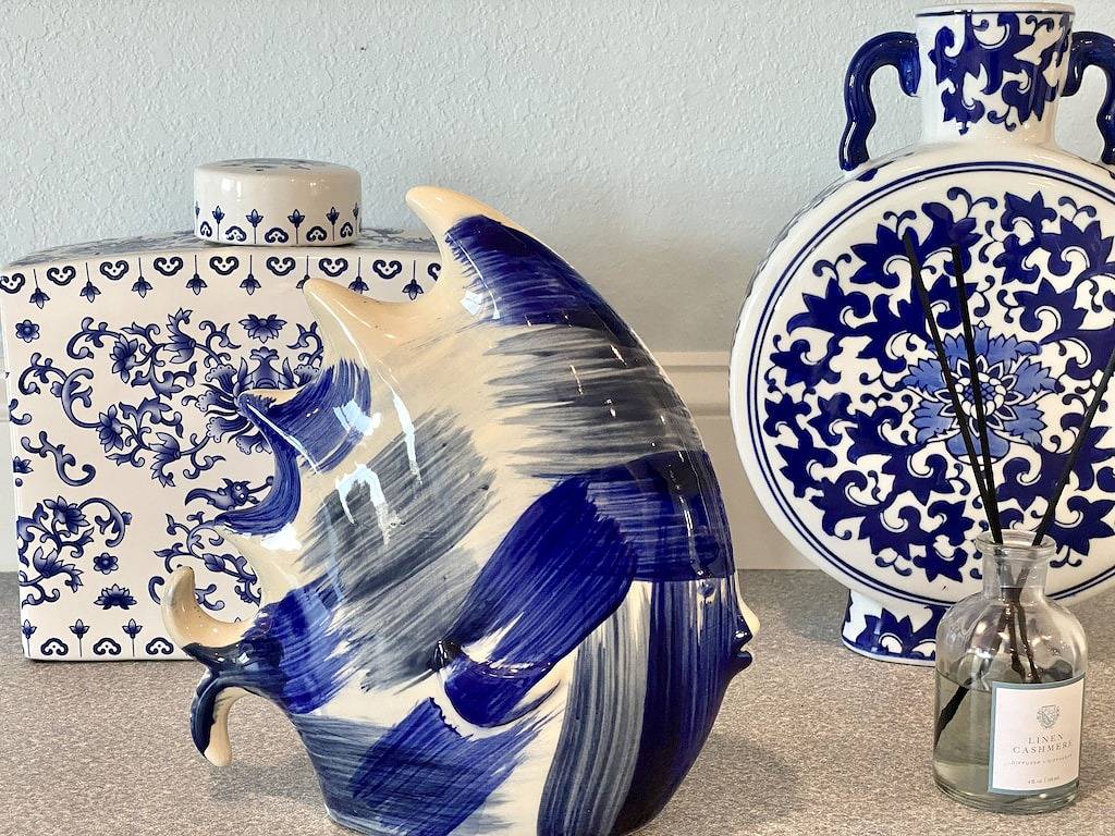 Cozy Semi Oceanfront Cottage with a Hop, skip and a jump to the beach in Whalebone, Nags Head