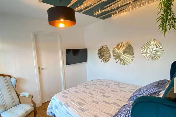 Ganze Wohnung, Your Stopover - Boule d'or Sauna & Spa in Niort, Niort und Umgebung