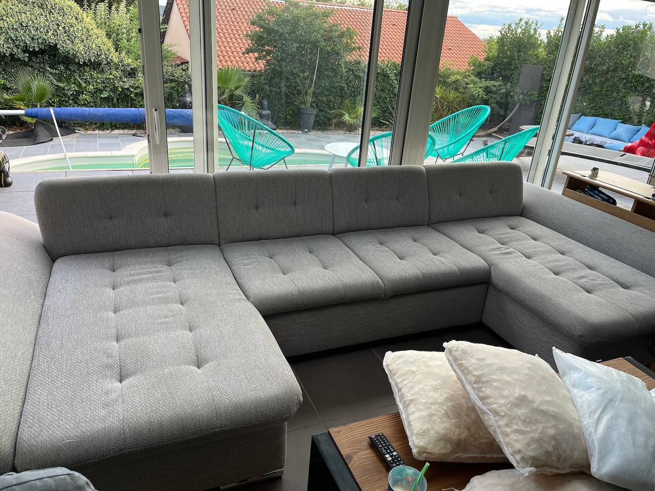 Spacious Villa Zena for 11 Guests Near Airport and Eurexpo in Saint-Bonnet-de-Mure, Rhône