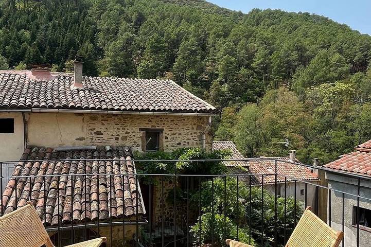 Chambre d’hôte pour 6 personnes, avec piscine dans les Parc national des Cévennes